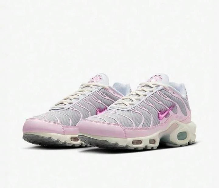 Women's Air Max Plus Sneakers